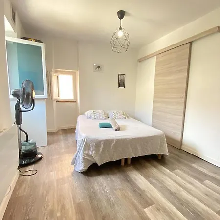 Double Indépendant, Hyper Centre, Wifi Appartement *